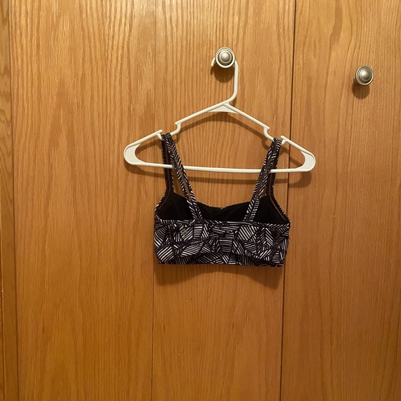 Lululemon Black & White Sports Bra Top - Picture 5 of 5